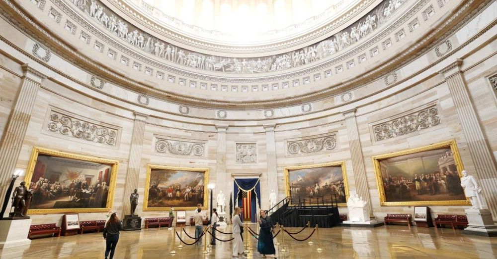 Push to ban stock trading by Congress follows Democrat Illinois lawmaker’s violations