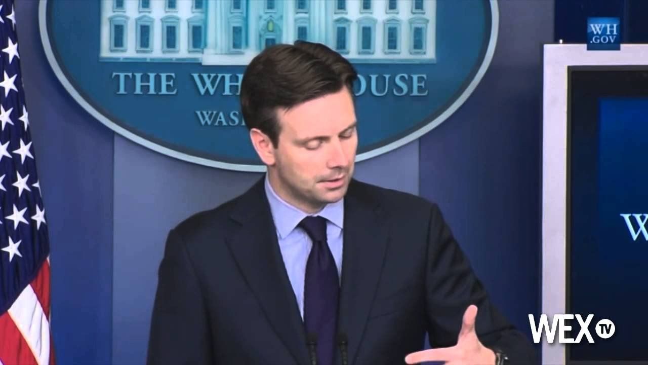 White House spokesman Josh Earnest skirts questions on immigration
