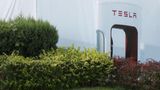 Tesla recalls more than a hundred thousand cars over door concerns