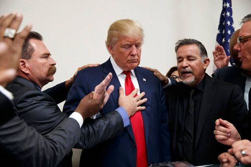 Trump Reinforces Right to Pray in Public Schools