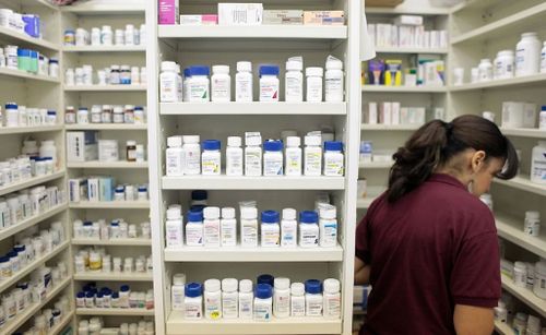 Trump Makes Late-term Bid to Lower Prescription Drug Costs