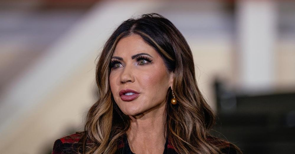 Noem confirms arrests of over 200 illegal migrants, warns foreign truck drivers 'days are numbered'