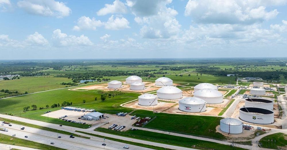 Trump announces first US oil refinery in 50 years to open in Texas