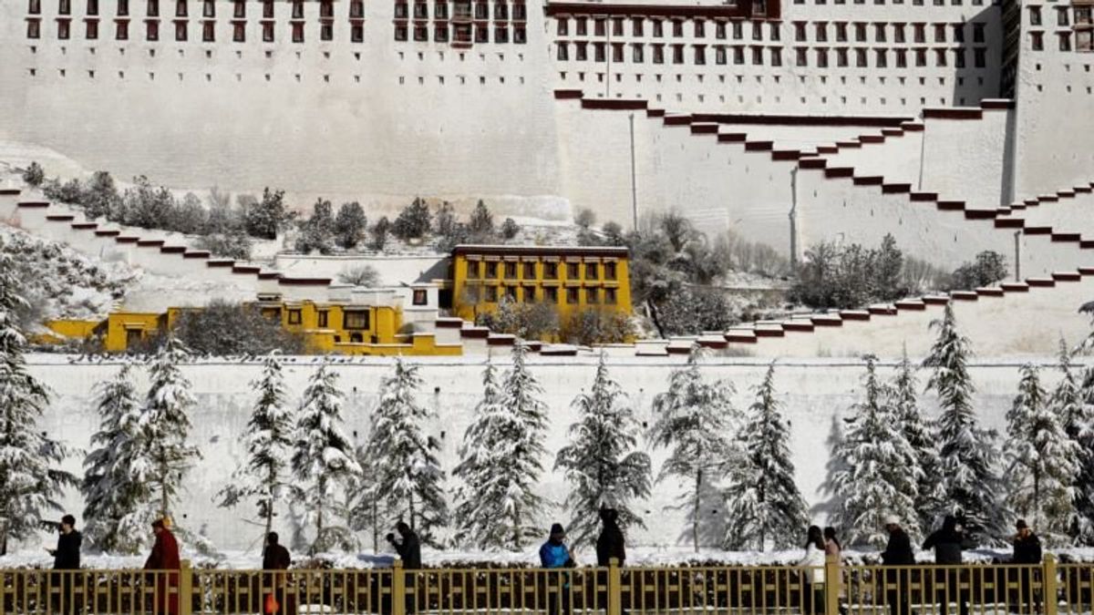 China ‘Resolutely Opposes’ New US Law on Tibet
