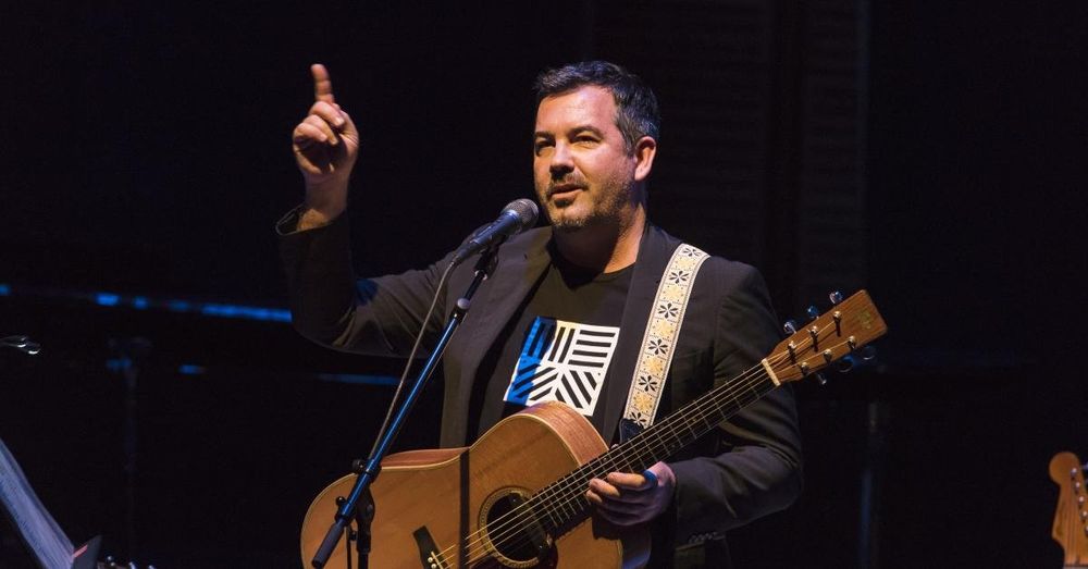 Duncan Shiek, who sang the hit 'Barely Breathing,' dies at 56