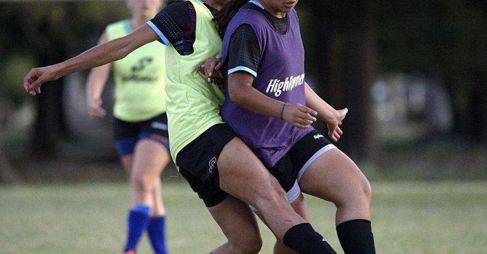 School district in CA passes resolution supporting ban on boys in girls' sports, defying state law