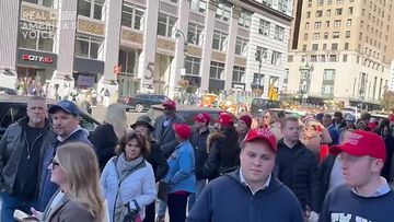 RAV's Dave Zere with a pan of the huge crowd of people