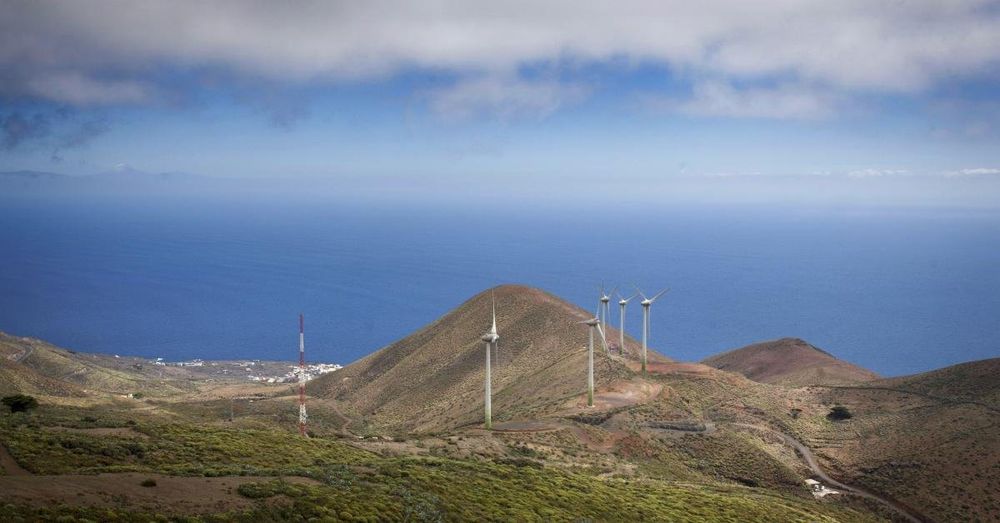 Island tries to rely 100% on renewable power grid but it doesn't work more than 15% of the year