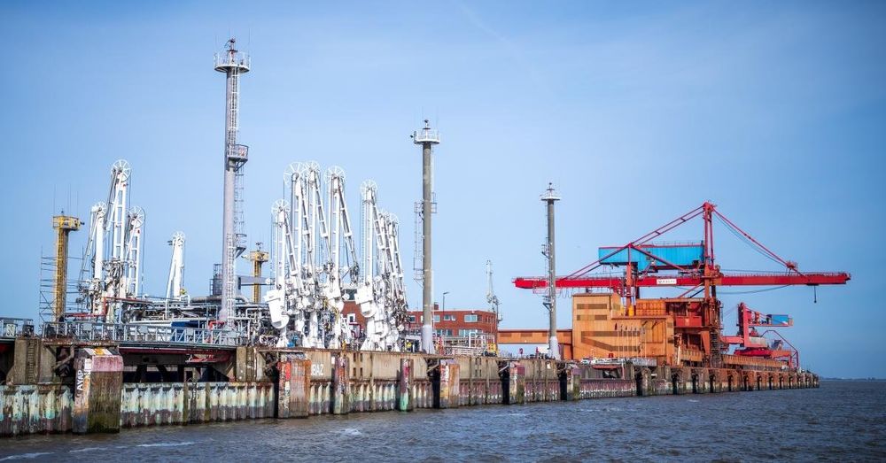 Largest foreign investment in Louisiana history to build first greenfield LNG project