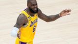 LeBron James breaks NBA scoring record