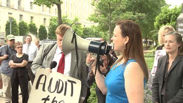 Tea Party Patriots protest outside IRS