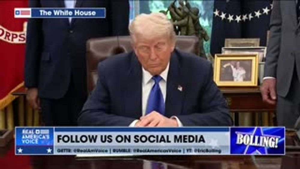 TRUMP SIGNS EOS IN THE OVAL OFFICE 5-5-25