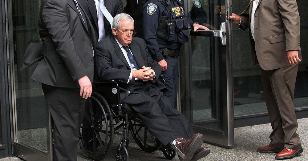 Former GOP House Speaker Dennis Hastert dies at 84