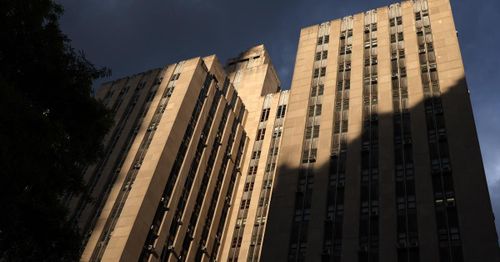 Two security officers stabbed at Manhattan criminal courthouse