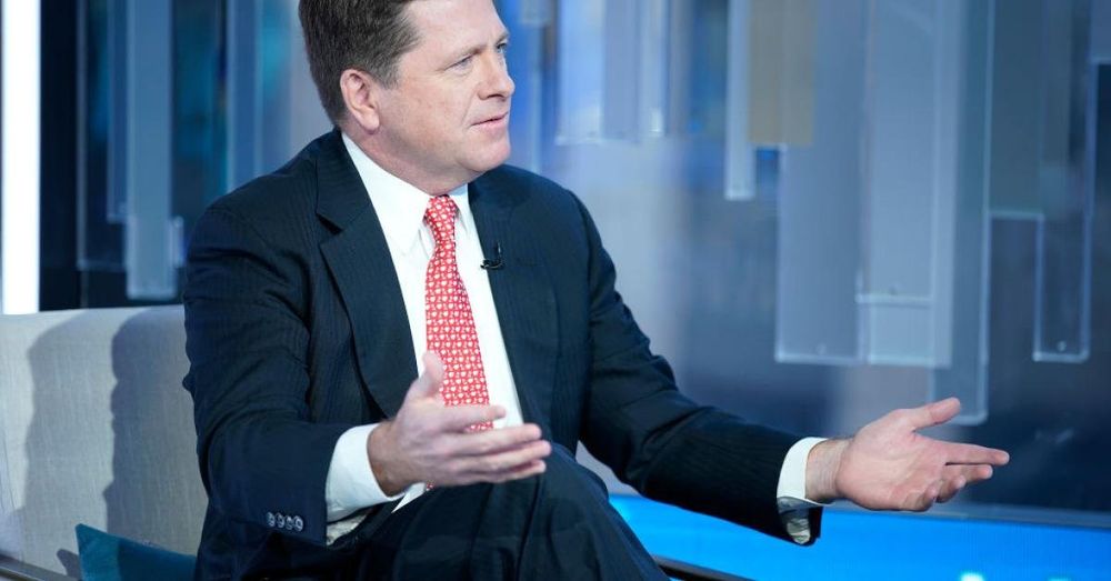 Trump taps Jay Clayton to serve as permanent DNI