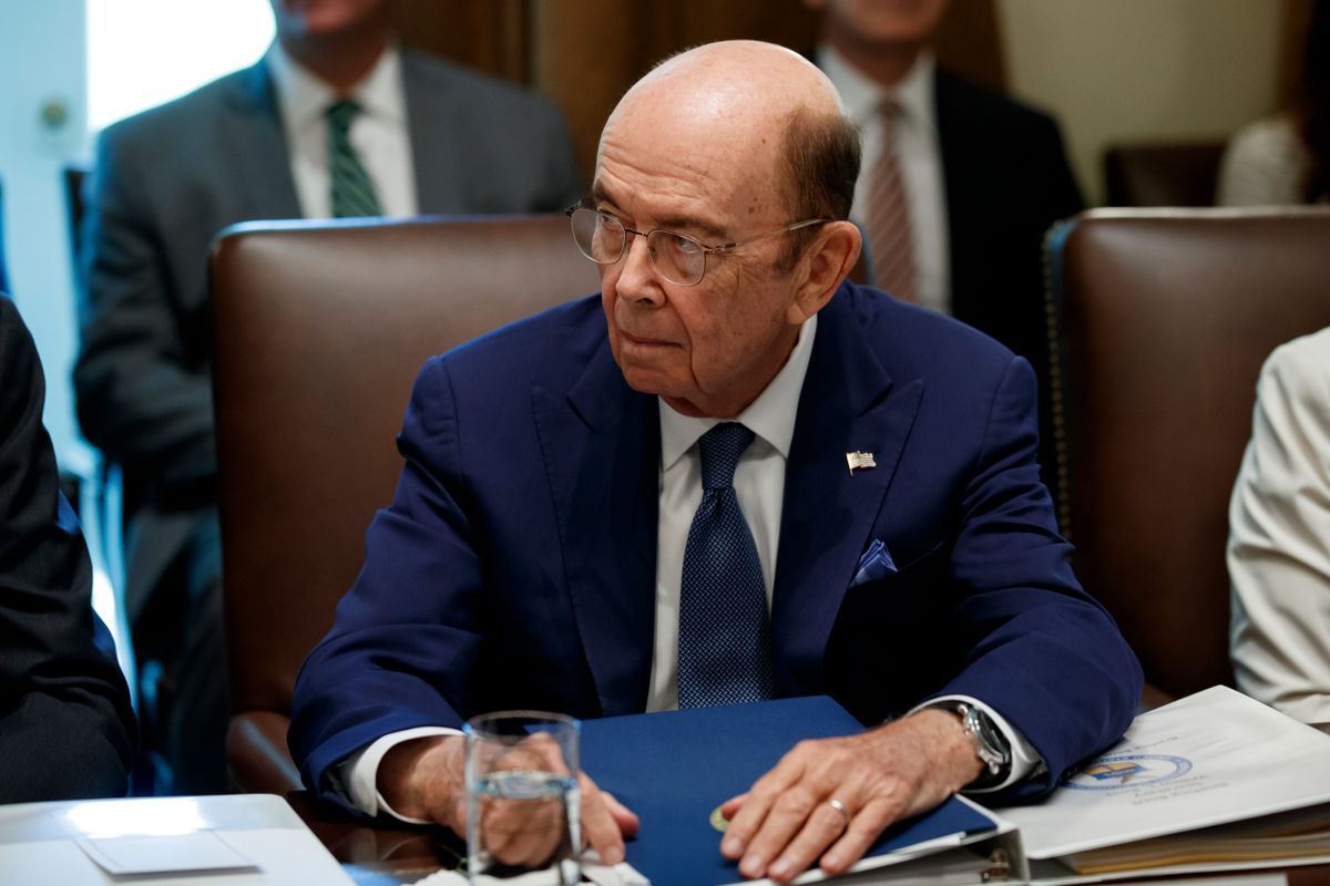 US Commerce Chief: Tariff Delay Designed to Protect Holiday Shoppers