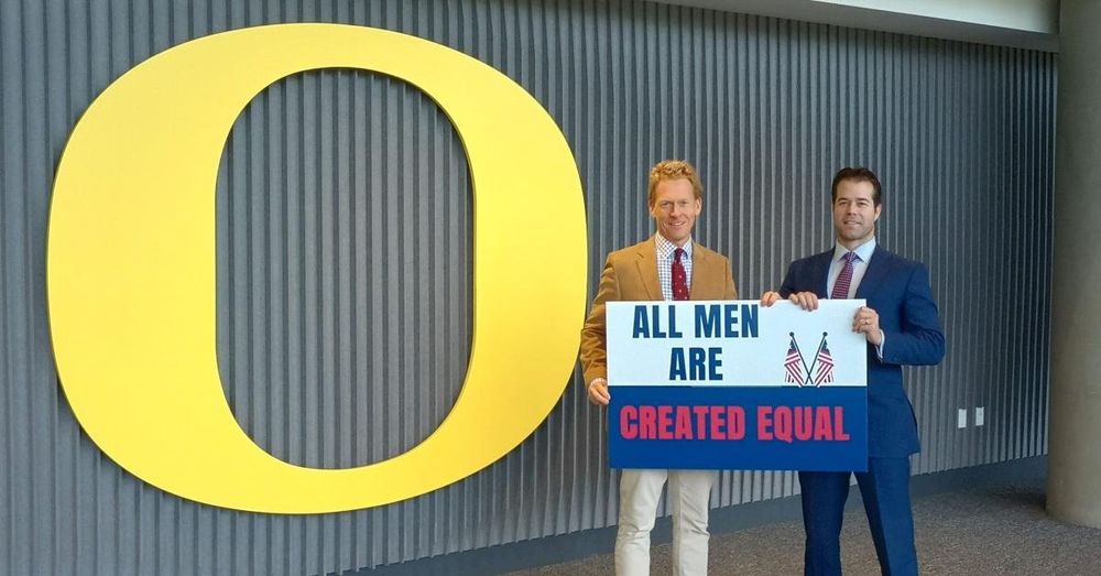 Judge orders University of Oregon to pay $191,000 to censored conservative professor: lawyers