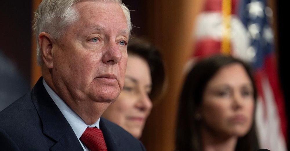 Graham claims FBI probe into his phone records should 'bother the heck out of' Americans