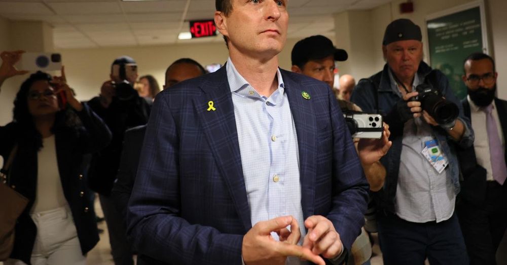 Democratic lawmakers decry Trump's Venezuela operation as 'impeachable offense'