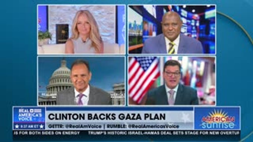 CLINTON BACKS GAZA PLAN