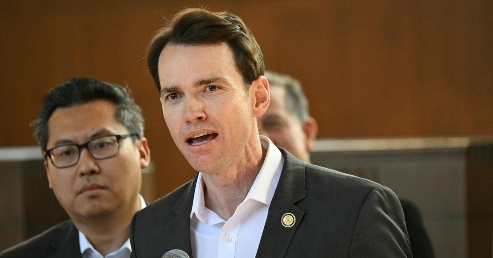 California GOP lawmaker calls for FBI to investigate state's bullet train operation