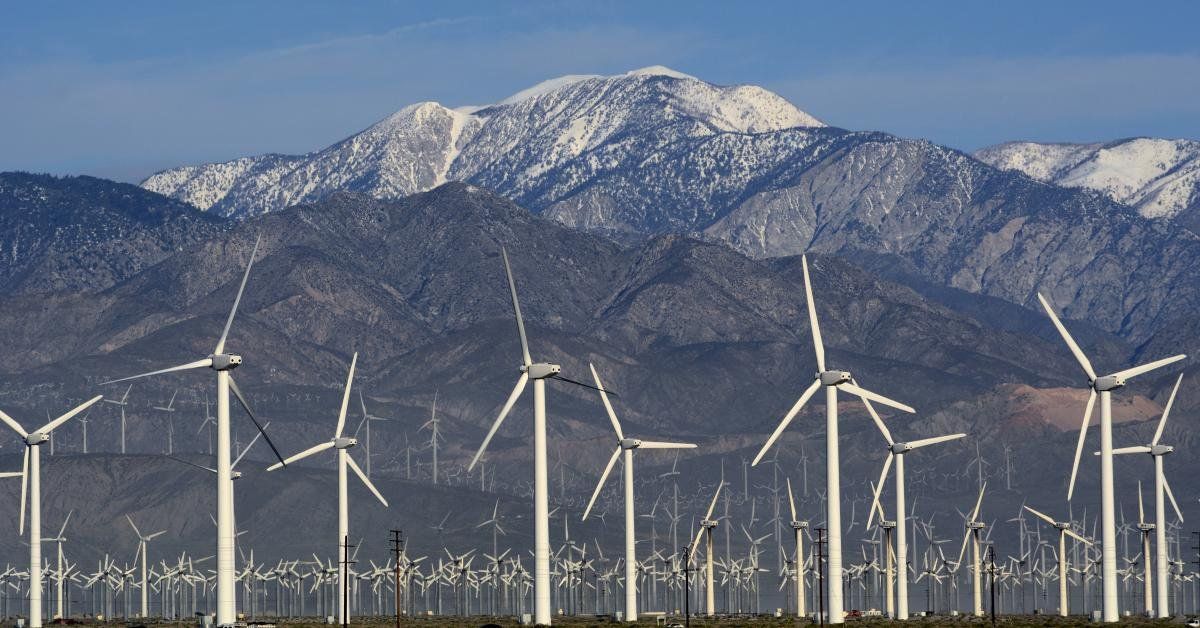 California increasingly shutting off wind, solar farms due to lack of enough power lines - Real America's Voice News