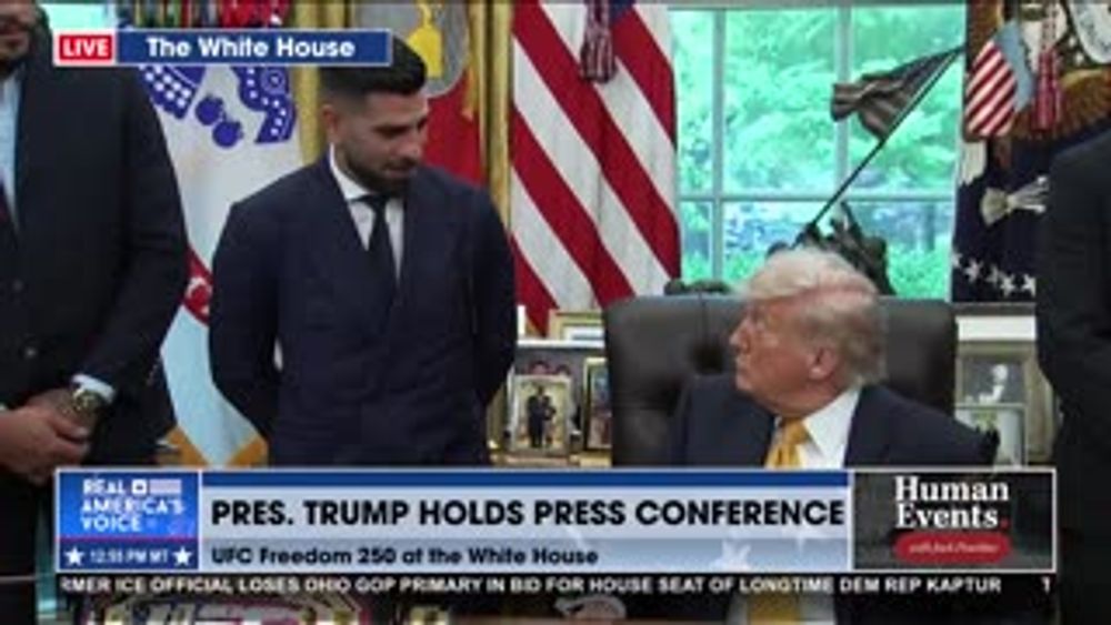 UFC FIGHTER COMPLIMENTS POTUS : "I NEVER THOUGHT YOU'D BE SO KIND"