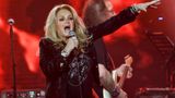 Bonny Tyler, who sung 'Total Eclipse of the Heart,' died at 75