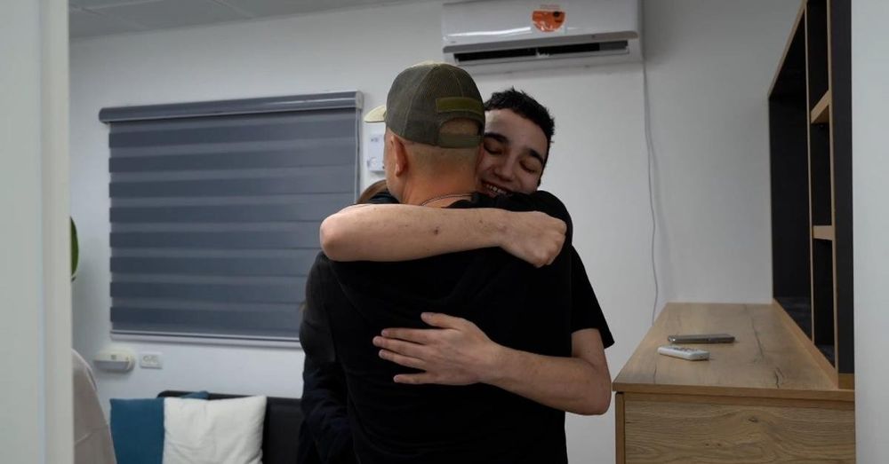 Former Hamas captive Edan Alexander reunites with family in Israel