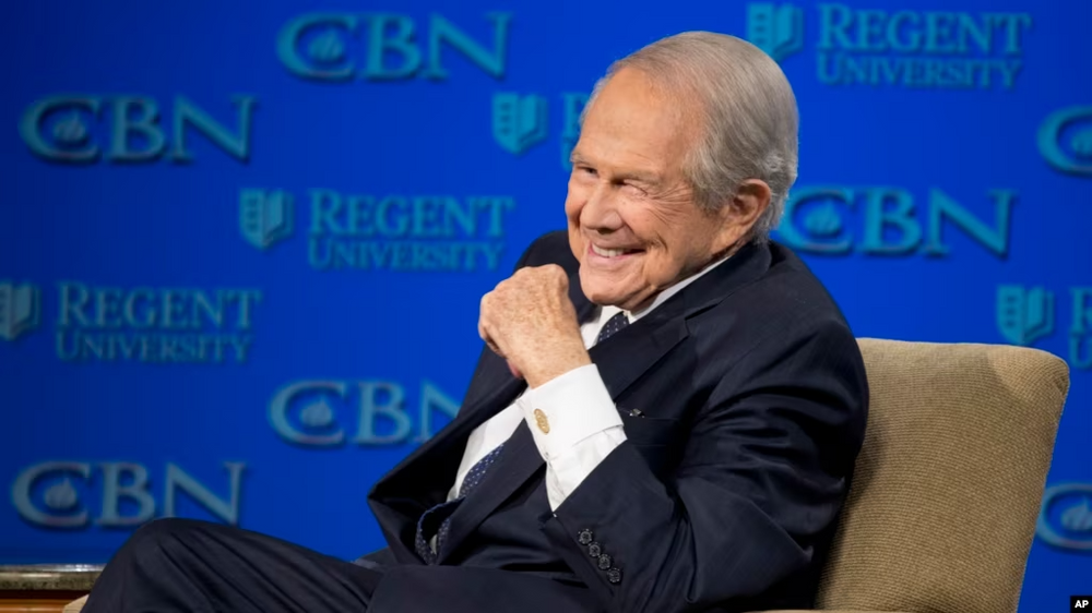 Pat Robertson, Broadcaster who Helped Make Religion Central to GOP Politics, Dies at 93