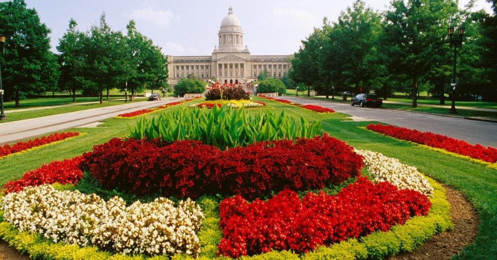 Kentucky state senator leaves Democratic Party, switches to Republican