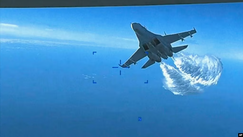 US Releases Video of Encounter Between Russian Fighter Jets and US Drone 