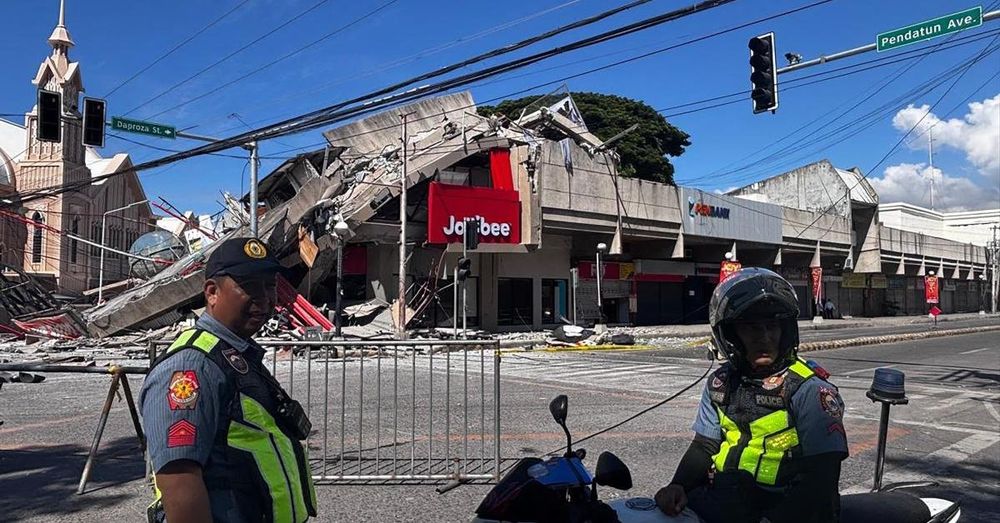 Death toll in Philippines earthquake rises to 32, hundreds injured