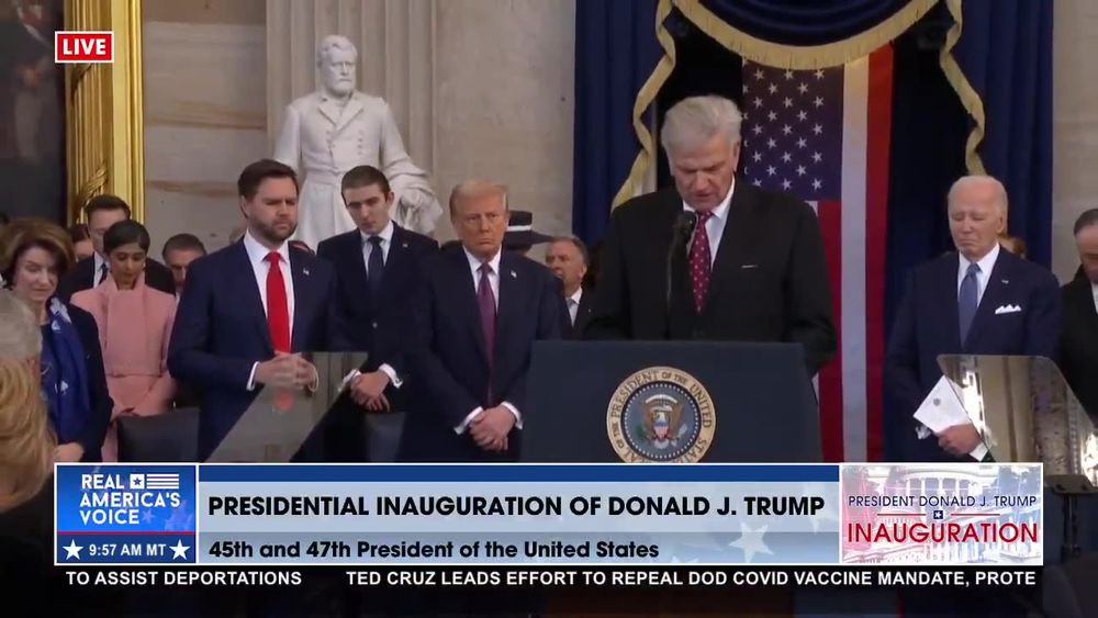 FRANKLIN GRAHAM DELIVERS SPEECH AND PRAYER