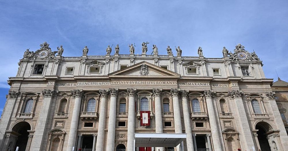 Man urinates on Vatican's St. Peter's Basilica altar at morning mass, security escorts him out