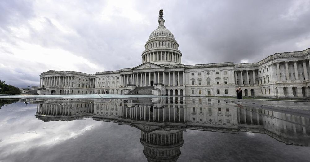 Fate of House, Senate remains too close to call ahead of Election Day