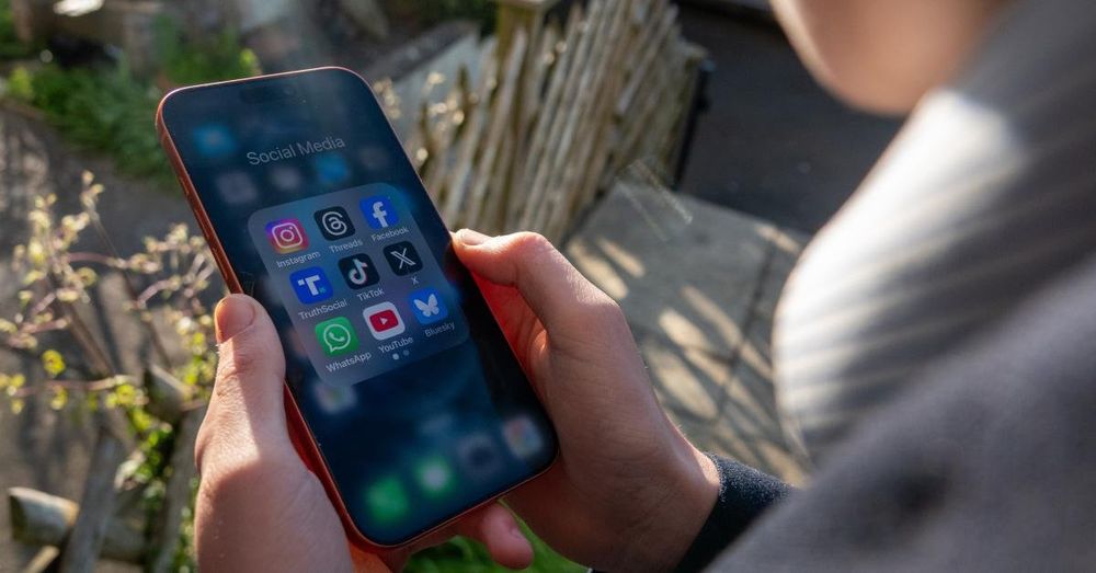 Meta faces 29 states in the largest youth social media trial yet