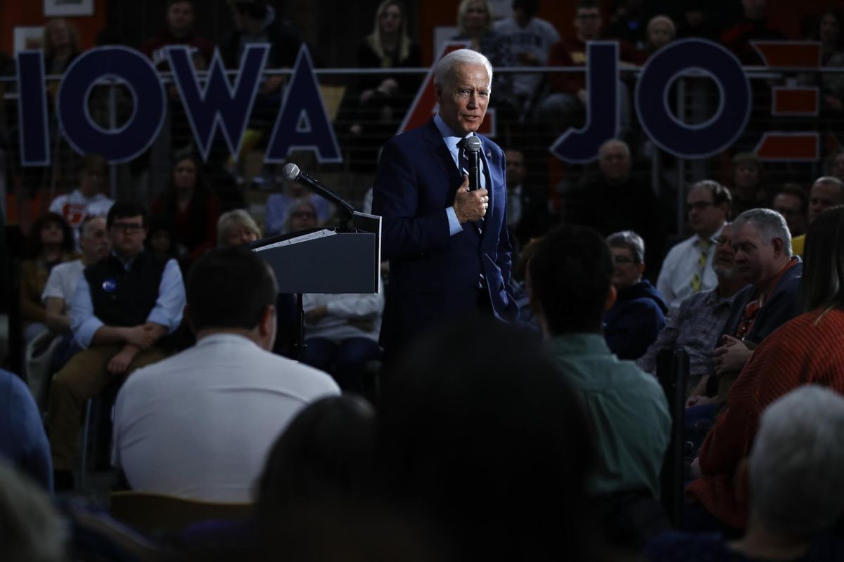 Democrats Swarm Industrial Iowa to Prove They Can Beat Trump