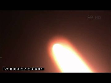 Raw: NASA launches robotic cxplorer to moon