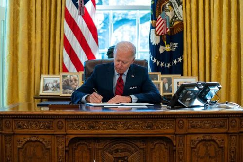 Biden Orders Expanded Health Care on Two Fronts