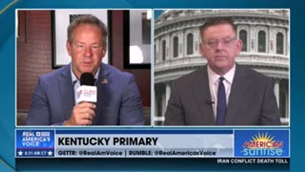 THUNE SHRUGS, MAGA FUMES