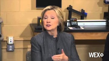 Hillary Clinton hosts education round table in New Hampshire