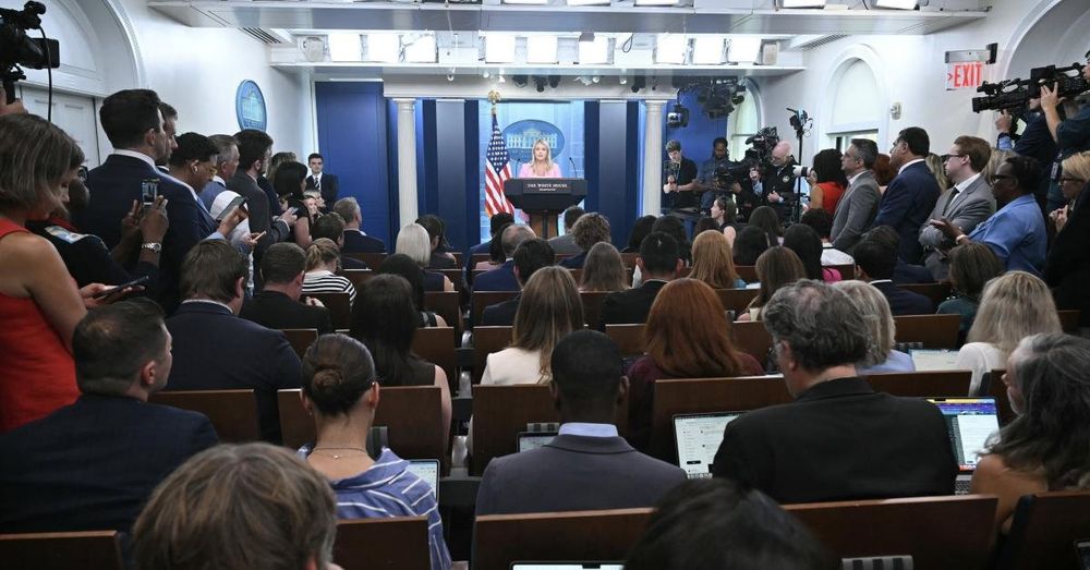 Federal judge issues injunction against Trump's ban on CNN, MS NOW and Politico at White House