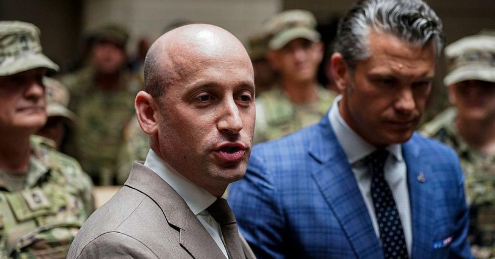 Stephen Miller blasts 'stupid white hippies' protesting D.C. crackdown
