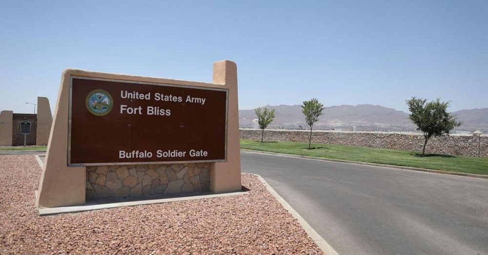 Immigration officials to use Texas military base to detain illegal migrants