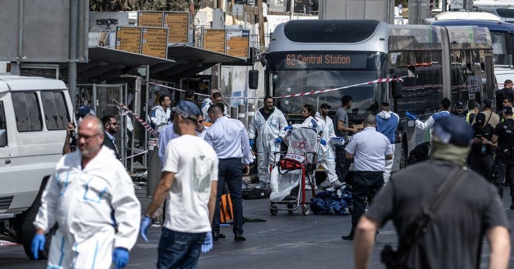 Palestinian shooting at Jerusalem bus stop kills 6, injures 12
