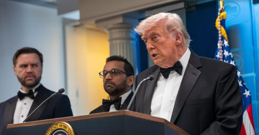 Trump prepared to deliver remarks at White House Correspondents' dinner, months after shooting