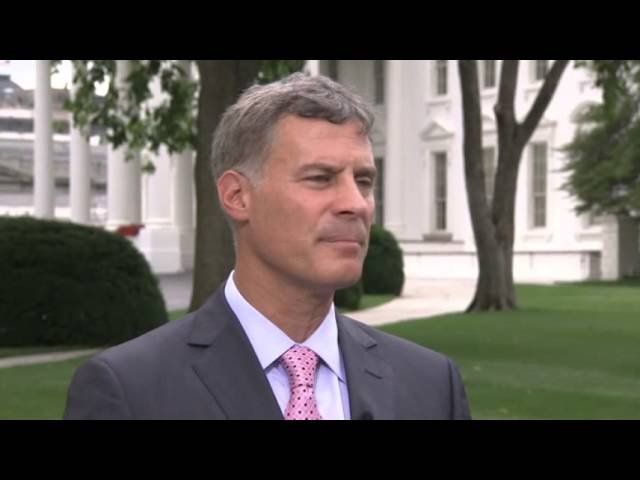White House adviser: Recovery “gaining traction”