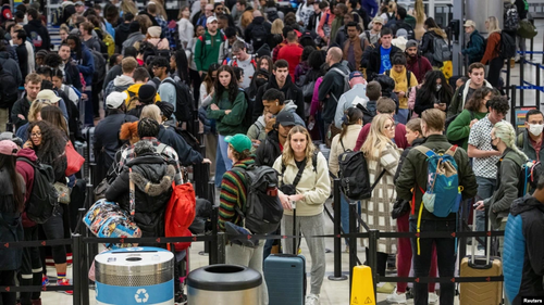Thanksgiving Travel Rush Is Back with Some New Habits