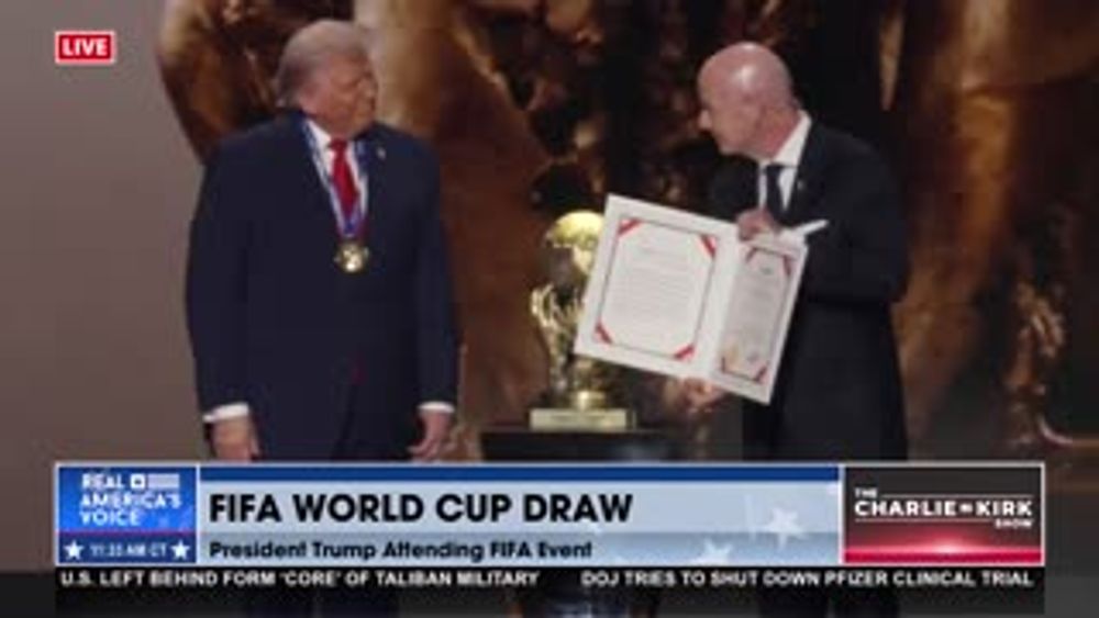POTUS RECEIVES FIFA PEACE PRIZE
